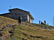 17 Capanna 2000, rifugio per l'Arera 